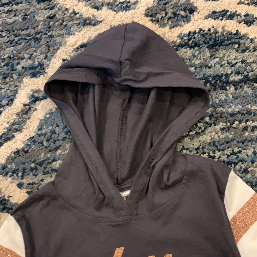 OshKosh Hood Tunic Top size 4 NWT - Picture 4 of 5